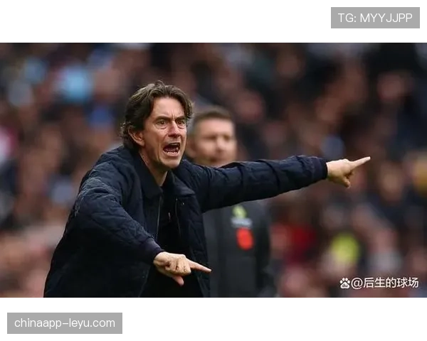 托马斯·弗兰克率布伦特福德迎战英超新挑战,战术革新引热议 托马斯·弗兰克率布伦特福德迎战英超新挑战,战术革新引热议