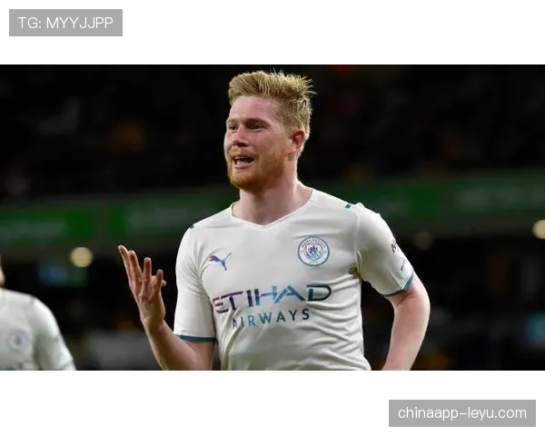 德布劳内精彩远射助力球队，状态回暖成为中场核心亮点